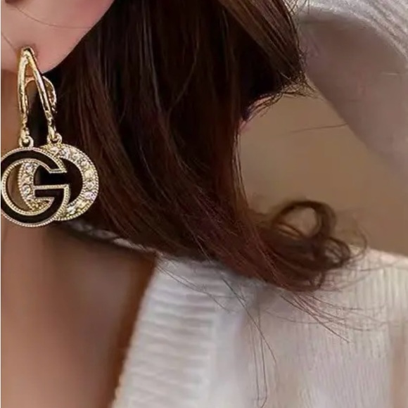 Fashion Earrings - Picture 5 of 8